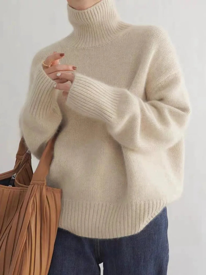 MONIKA | Cashmere Turtleneck