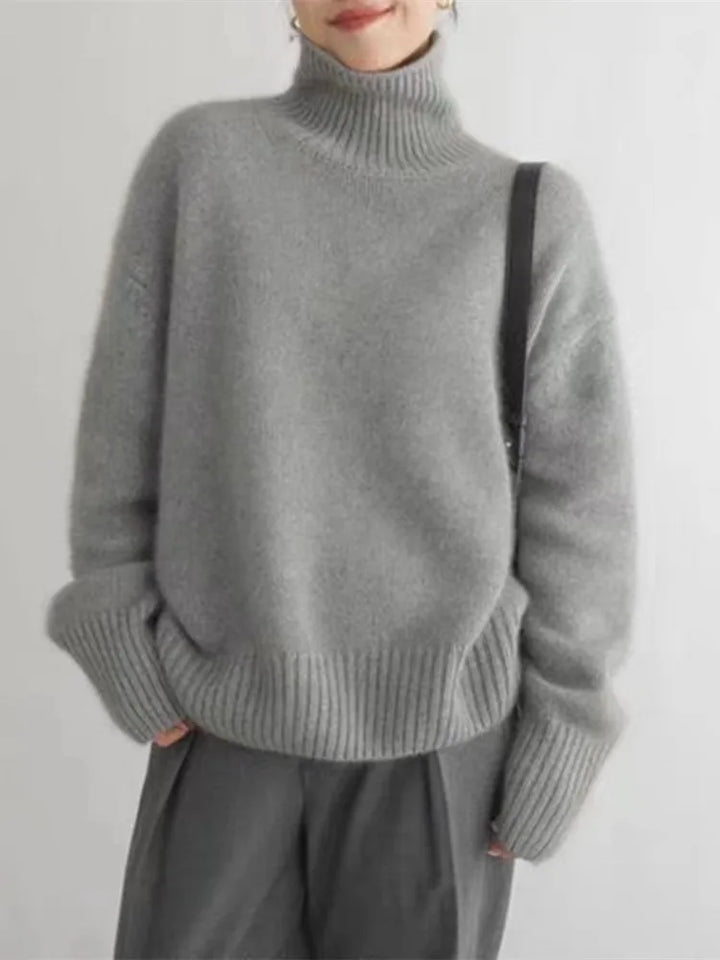 MONIKA | Cashmere Turtleneck